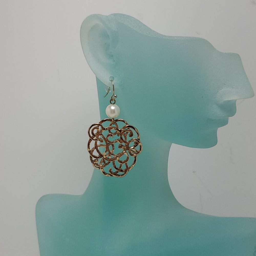 Gold tone hook dangle earrings